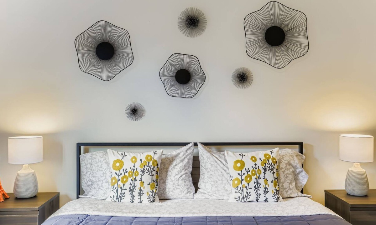 Haller Lake House | Stylish 4-Bedroom house in Seattle- Near Light Rail and UW, Free Parking