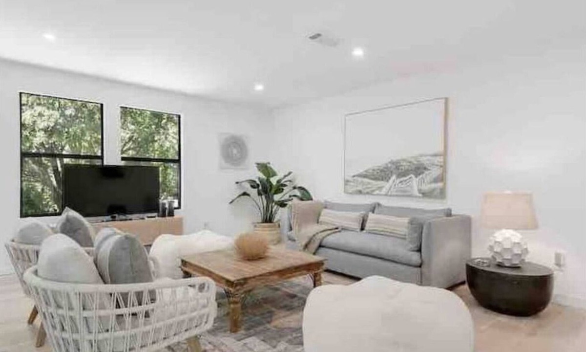 Austin House | Stylish home 15 minutes from S Congress and ACL