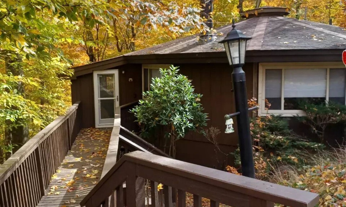 Beech Mountain Cabin | Summer is here, cool down on Beech mountain!