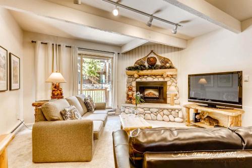 Four O'Clock Apartment | Sundowner W5 by Ski Country Resorts