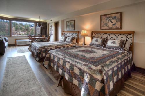 Purgatory House | Tamarron Lodge Studio 414