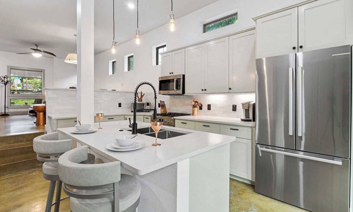 Blackshear-Prospect Hill House | The Bright House | Lux & Comfort | 5* Location