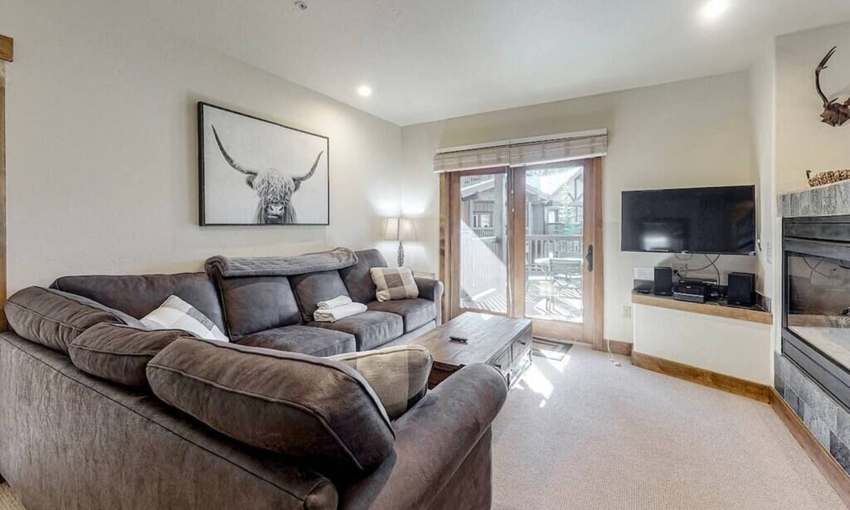 Copper Mountain Village Apartment | The Cache | 2 Bedroom Condo