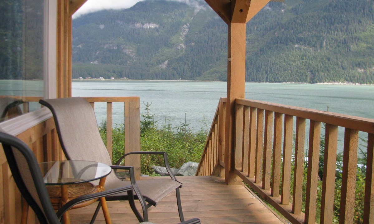 Lutak Cabin | The Gathering Place Cabin #2, rustic cabin on the water, close to Chilkoot River
