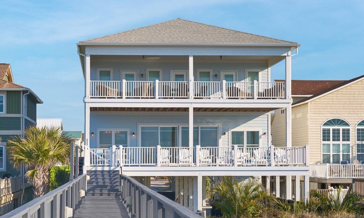 Ocean Isle Beach House | The Pineapple Beach Club