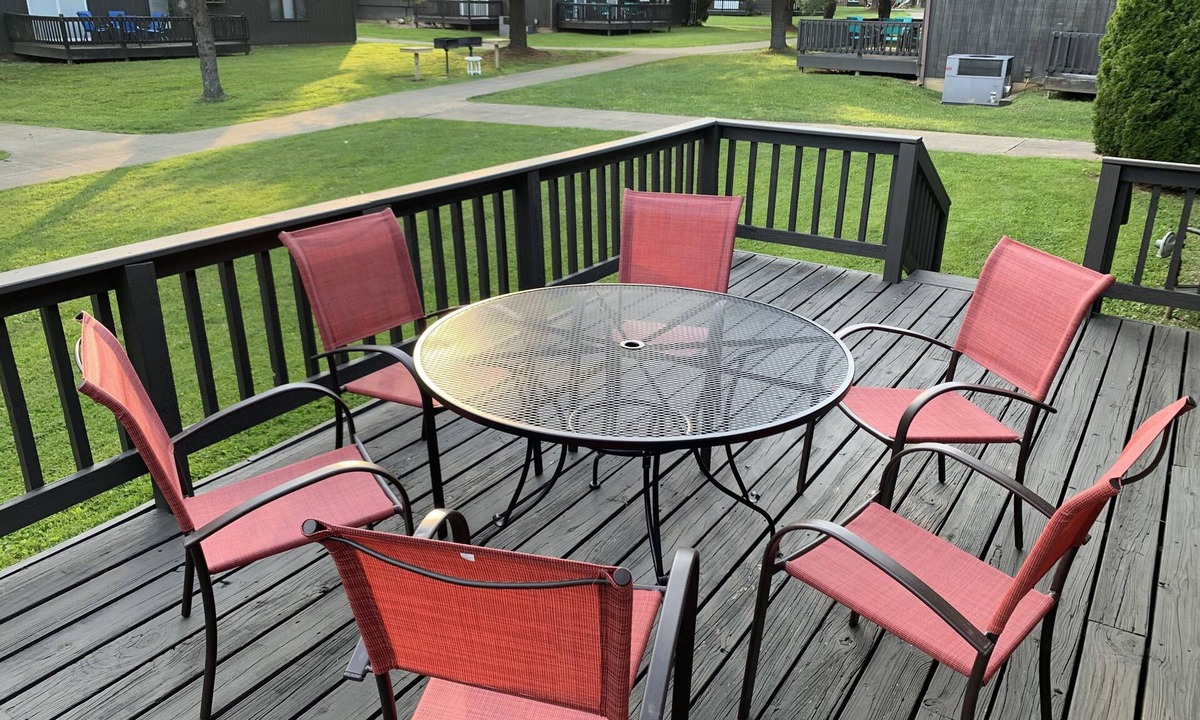 Apple Valley Condo | The Pines of Apple Valley. 31 beautiful vacation cabins.