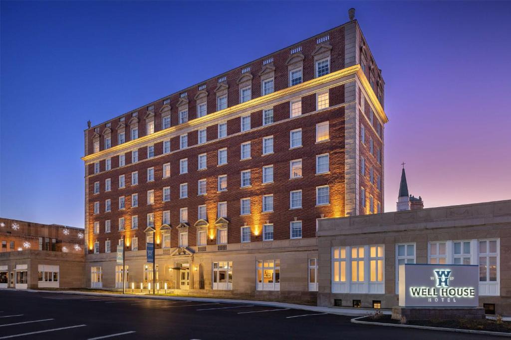 Lindenwald Hotel | The Well House Hamilton, Tapestry Collection By Hilton