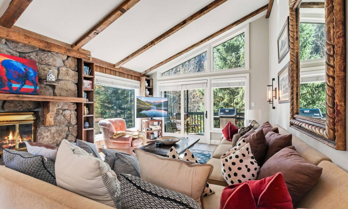 Vail Condo | Timber Falls 4BR Penthouse Retreat with Views
