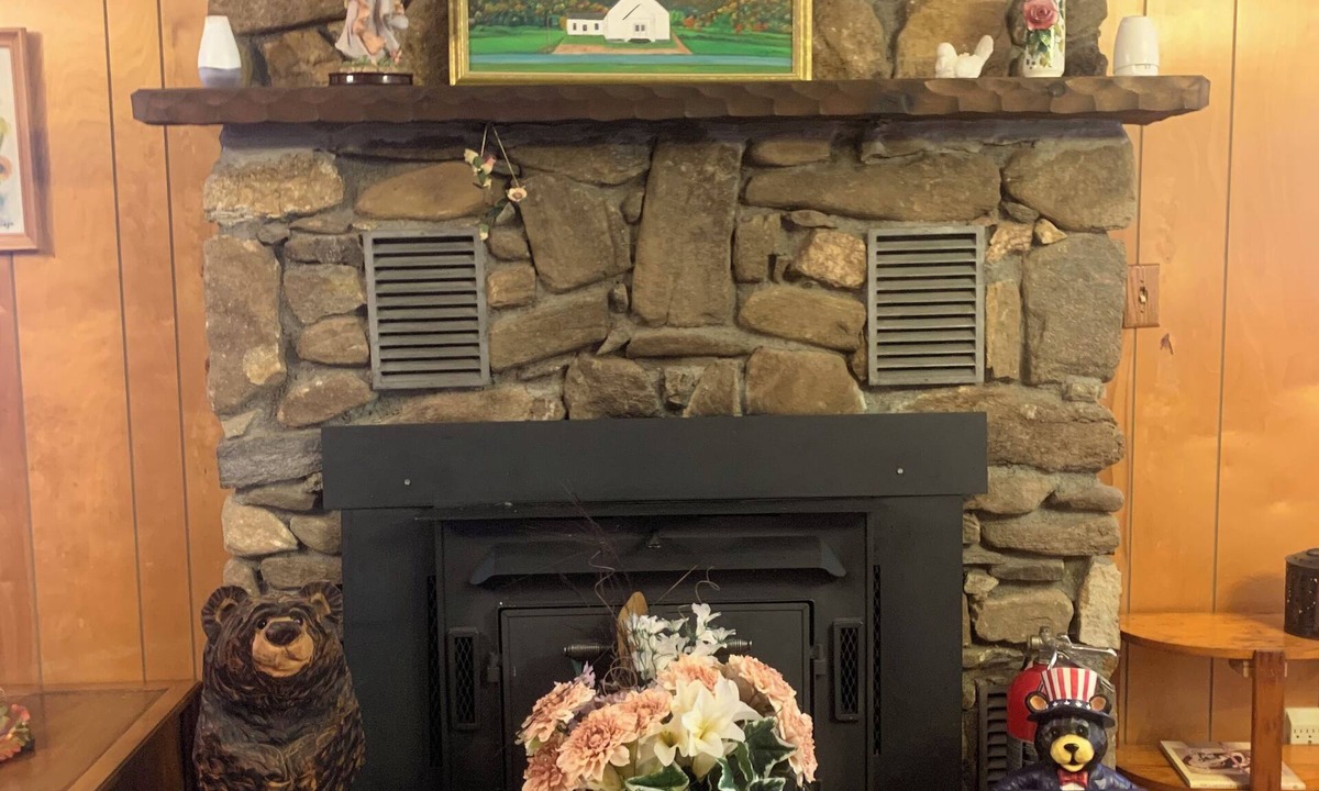 Barnardsville House | Tranquility & Glorious views! Gorgeous Mountain View’s from the decks!