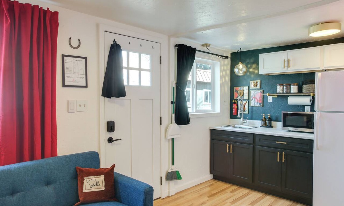 Latah Valley Apartment | Unit 3: Updated Studio Near Downtown Dining