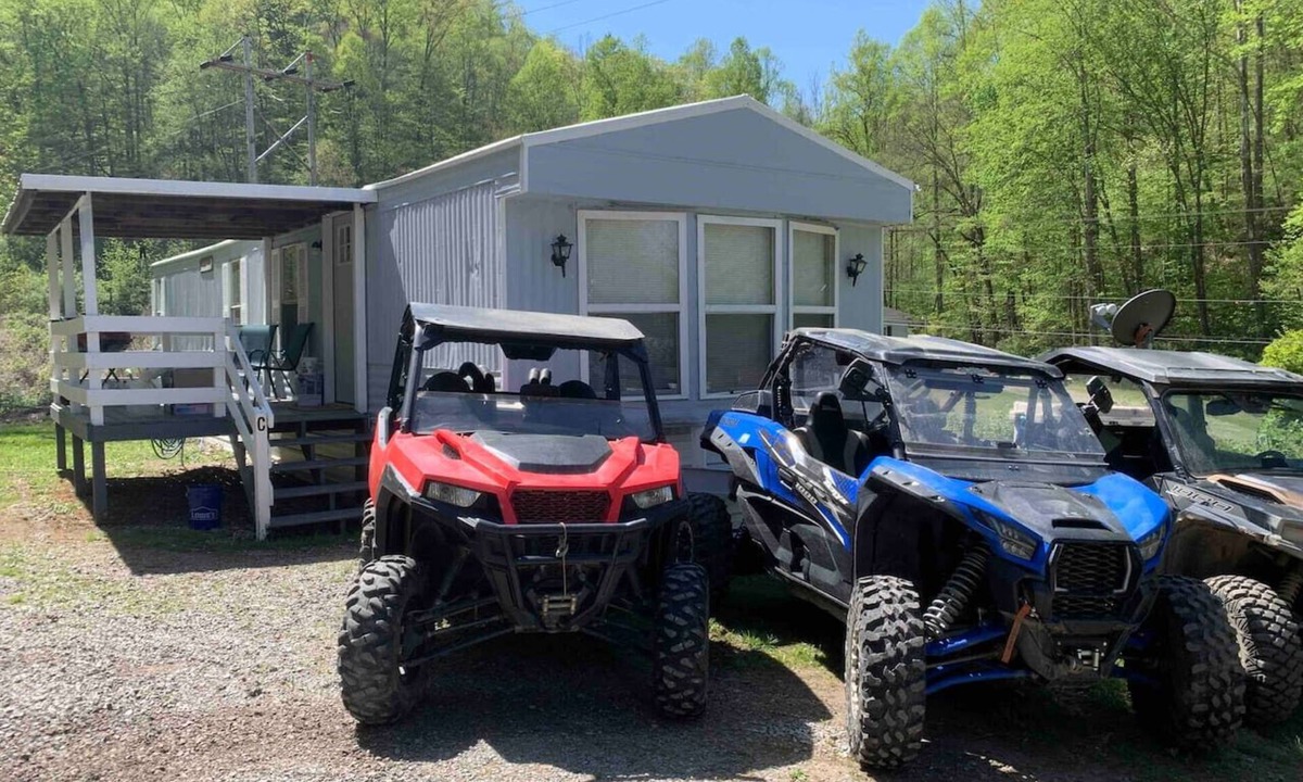 Newtown House | Unit C – Trailside ATV Stay w/Firepit, Sleeps 8