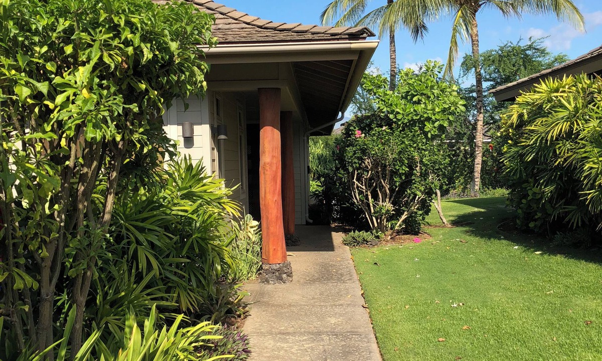 Kamuela House | Upscale Mauna Lani, 4BDRM, 2MSTR BTHS, 5 Beds for 8, Spacious W/Bikes Near Beach