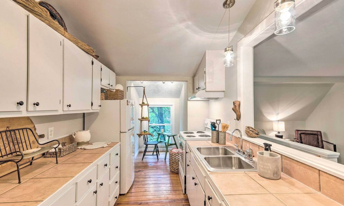 Blowing Rock Apartment | Upscale Rustic Duplex on Stream, Near Blowing Rock