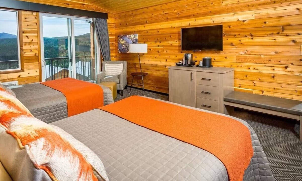 Denali National Park Hotel | Denali Bluffs Hotel by Aspen Hotels