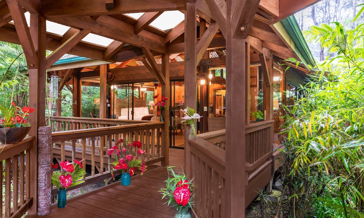 Volcano Cabin | Volcano Village Lodge