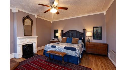 Cimarron Hotel | Waite Phillips
