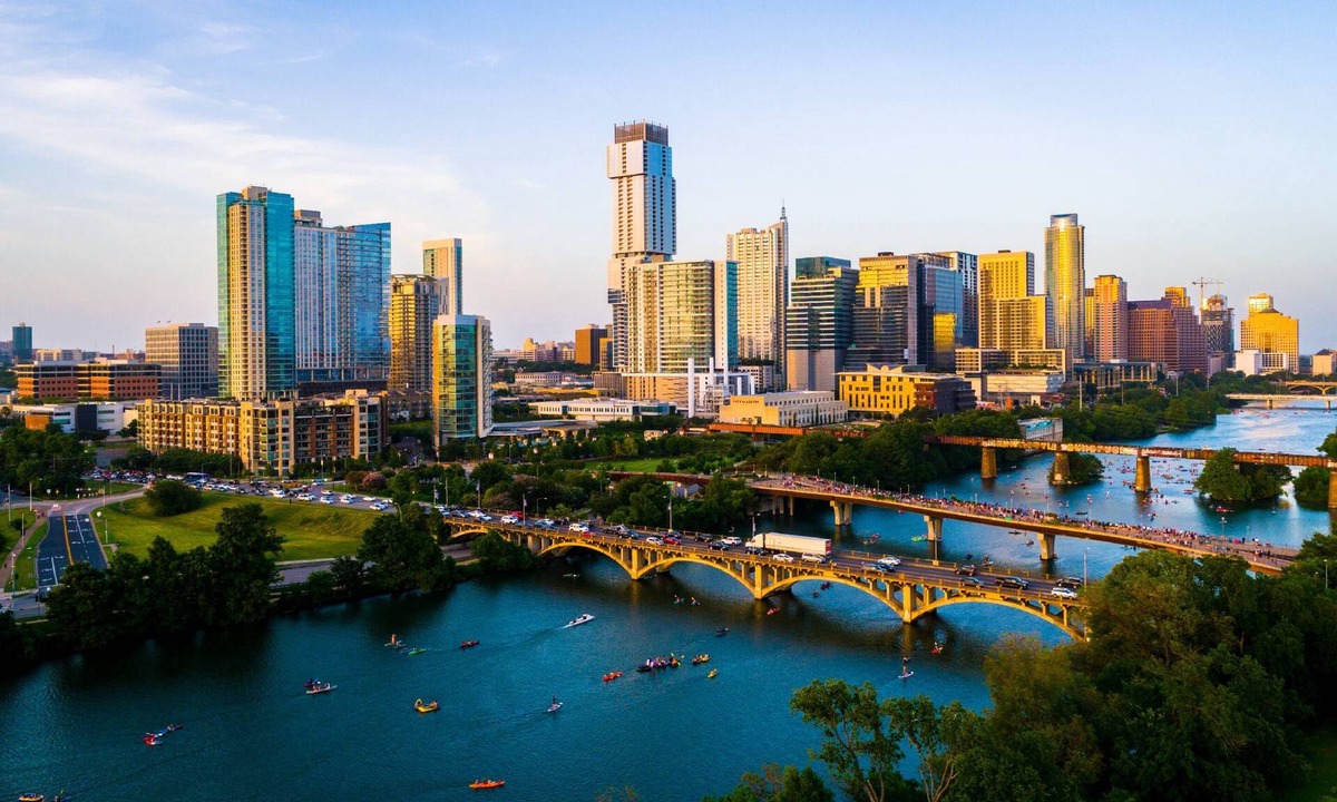 Zilker House | Walk to ACL and Downtown. Retreat with Pool, BBQ and Peloton