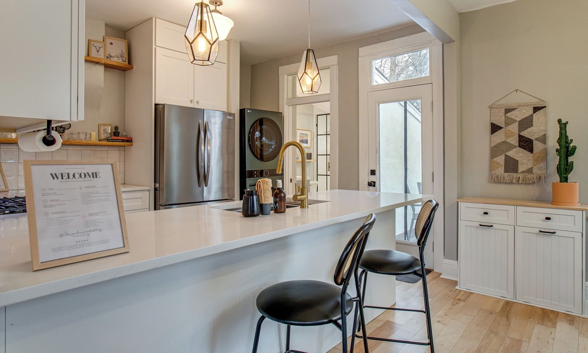 Berkeley Apartment | Walk to Eats! Tennyson Haven w/Pet-friendly Yard