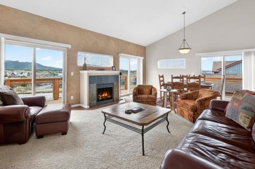 Fraser Villa | Waterside West B301