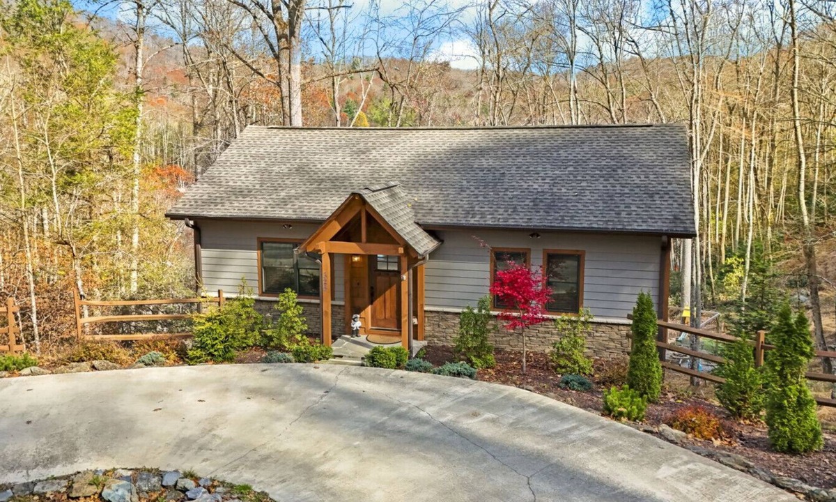 Boone Cabin | Welcome to Padre`s Mountain Paradise!