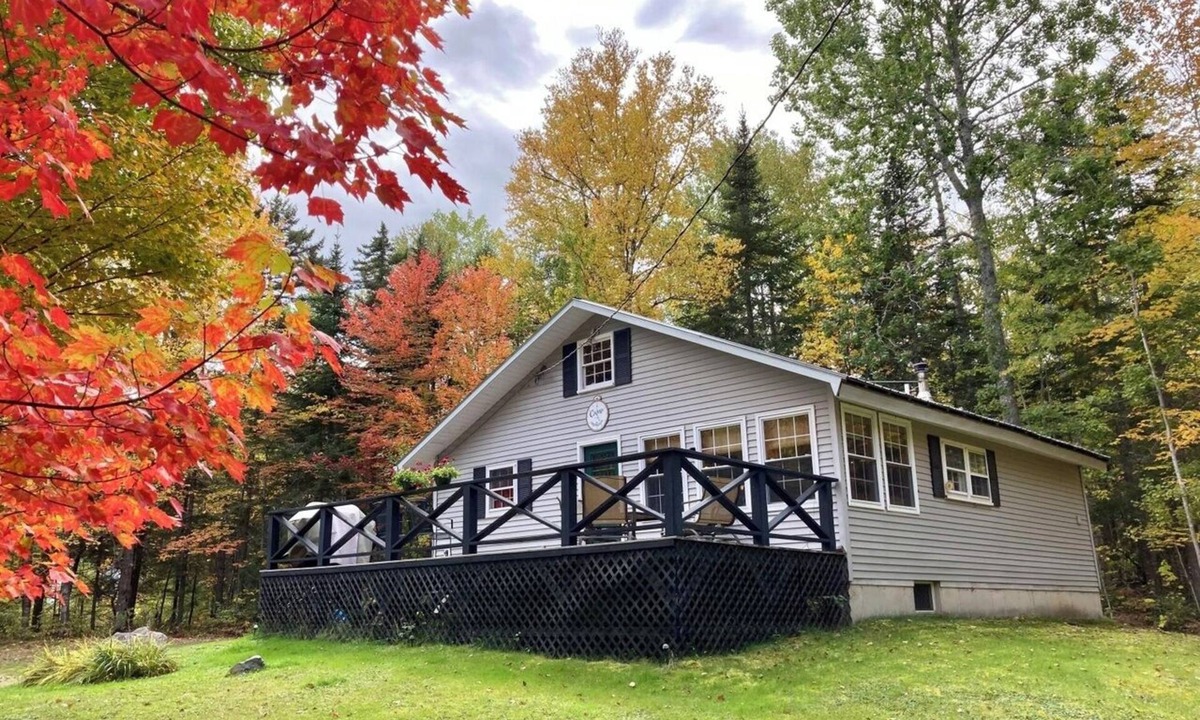 Rangeley Plantation House | Welcoming 3-bedroom house in Rangeley perfect for affordable, family getaway