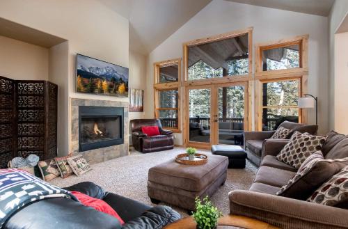 Blue River House | Whispering Pines Retreat: Quiet Wooded Setting, Hot Tub