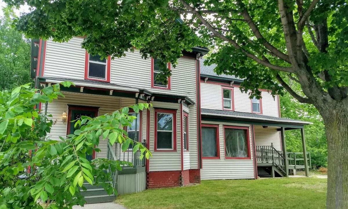 Gorham House | White Mountains Victorian on Main Street