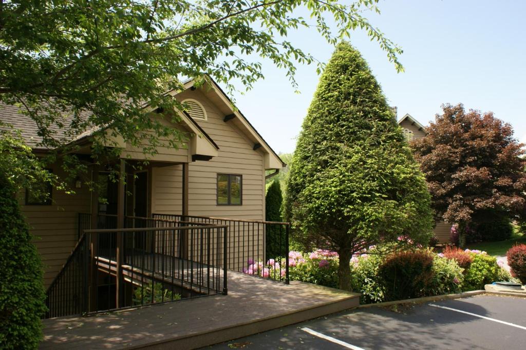 Blowing Rock Apartment | Willow 3 Chetola Resort Condo