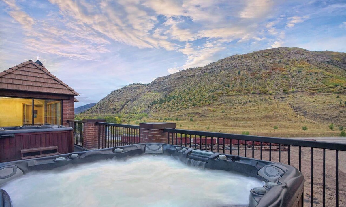 Historic Downtown Durango Condo | Wyndham Durango | 1BR/1BA King Suite w/Balcony