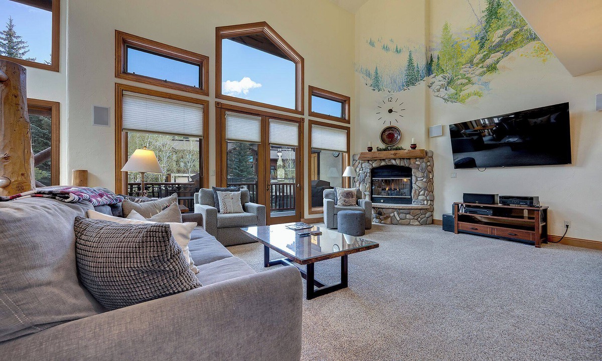 Steamboat Springs House | X2741 | Spacious Townhome | Pool/Hot Tub | Views | A/C