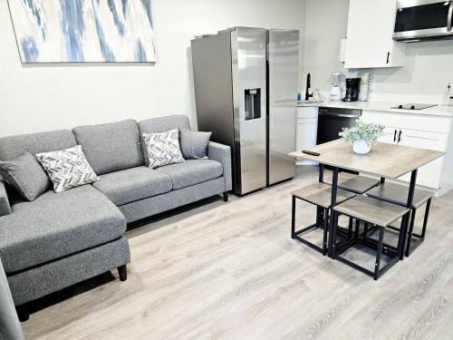 East MLK Apartment | Your Perfect ATX Home Base! 2BR East Austin Gem