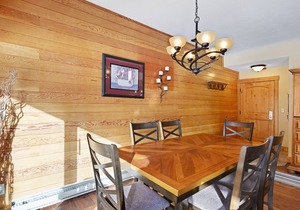 Corner condo w/ Keystone & lake views plus shared pool, hot tub, & gym