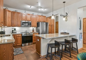 Downtown WP Condo 613 I Pool I Game Room I Hot Tub I Views I Bunk Room I Discounted Attractions