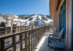 Spacious Bi-Level 3 Bedroom Plus Loft Condo in the Heart of Beaver Creek Village