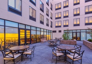 Studio Near Downtown | Breakfast and Pool Access!