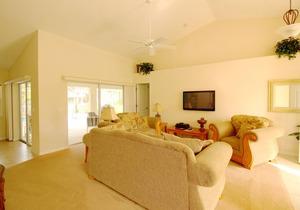 Superb Home Perfect Place, 3 bed 2 baths, SW facing pool and spa, near shops, restaurants, GOLF. Free wifi, bikes, gas BBQ, best home around.