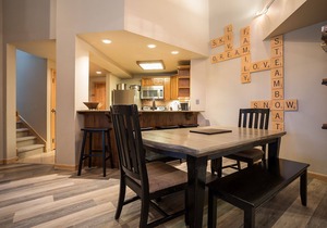 TR1302 | Nicely Updated Condo | Ski Lockers | A/C | 10 Hot Tubs