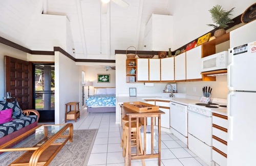 Punaluu Condo | #04 Rest & Relax at Punalu`u Black Sand Beach