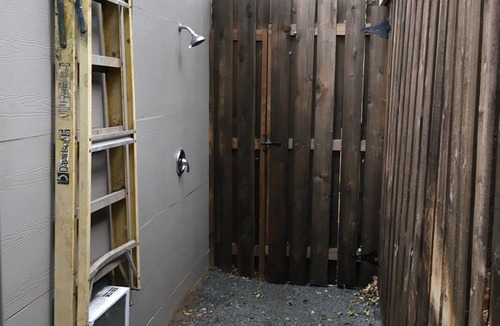 Bastrop Cabin | #1 Tiny Home - Waterfront in Old Town Bastrop