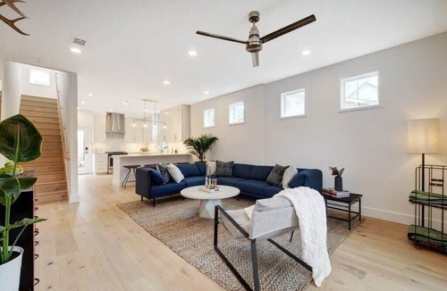 East MLK House | 13BR East Austin Home | Hot Tub & Open Living