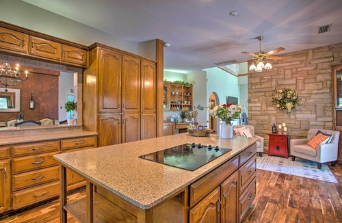 Pilot Point House | 16-Acre Pilot Point Ranch: Private Pond