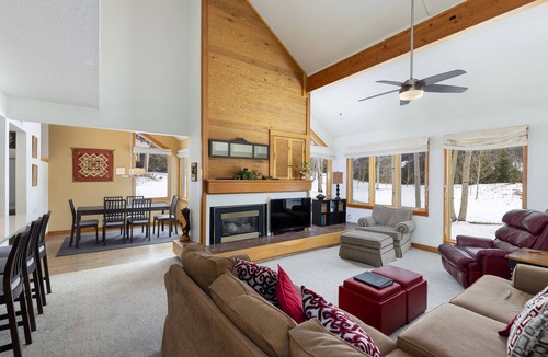 Keystone Condo | 1610 Quicksilver 2 Bedroom Condo by RedAwning
