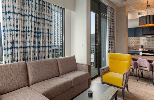 Civic District Condo | 1br Deluxe Unit Rooftop Pool Austin Skyline Views!