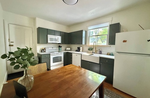 Brunswick Apartment | 1st FL Downtown Grand Brunswick