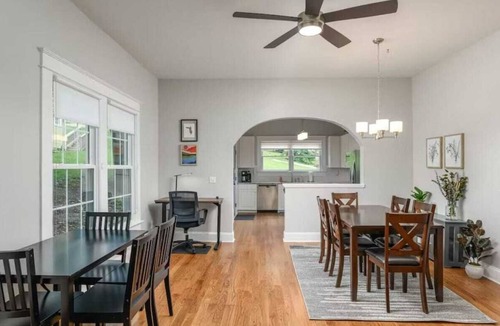 North Chattanooga House | 2/2 North Chatta Charmer with Hot Tub!