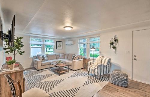 Redmond House | 2-Acre Farmhouse in Redmond w/Deck & Grill!
