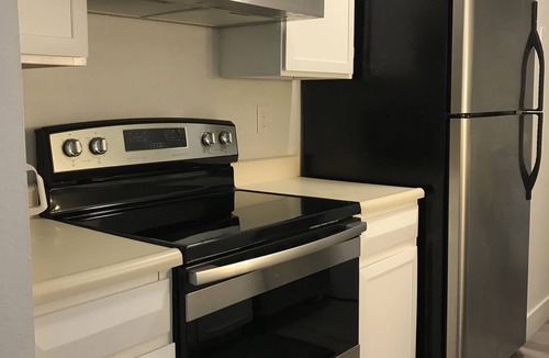 Castlewood Condo | 2 Bed 2 bath, Fireplace, Pool, Balcony, near Restaurants & Denver Tech Center