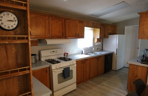 Athens House | 2 Bedroom, 2 Bath, Mobile Home, Great Location in Athens, Steps To Bike Path