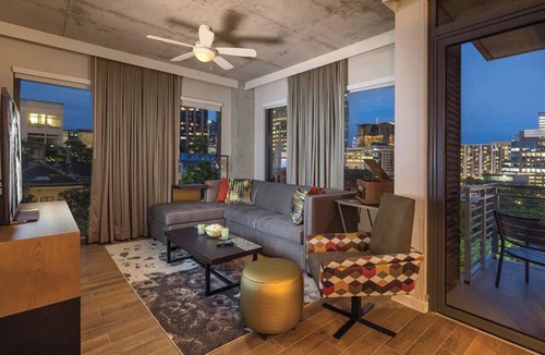 Civic District Condo | 2 Bedroom Presidential Suite w/Full Kitchen in Austin!