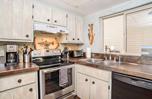 Carbondale Condo | 2 BR Condo with 2 Fishing Badges! 24 Mi. to Aspen